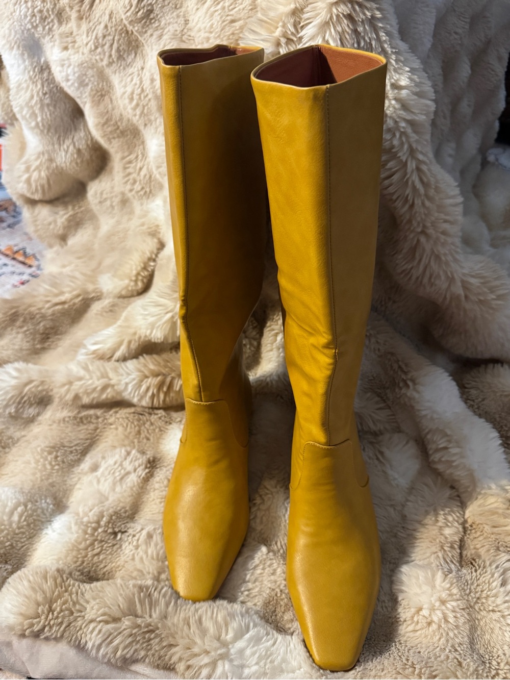Mucccute knee high wide calf boots